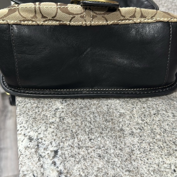 Coach Bleeker Black Leather Legacy Brown Signature Flap Buckle Bag and wallet - Picture 12 of 15